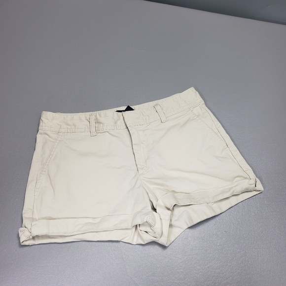 3/$15 Gap factory womens cream colored shorts 2 - Picture 10 of 10